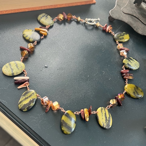 Handmade serpentine, jasper, & crystal copper wire gemstone necklace - Picture 2 of 8